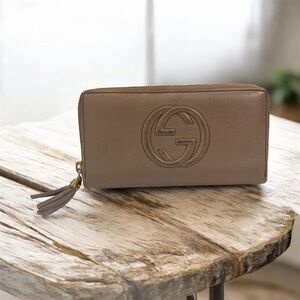 GUCCI SOHO Zip Around Long Wallet Beige Leather/Goldtone Authentic